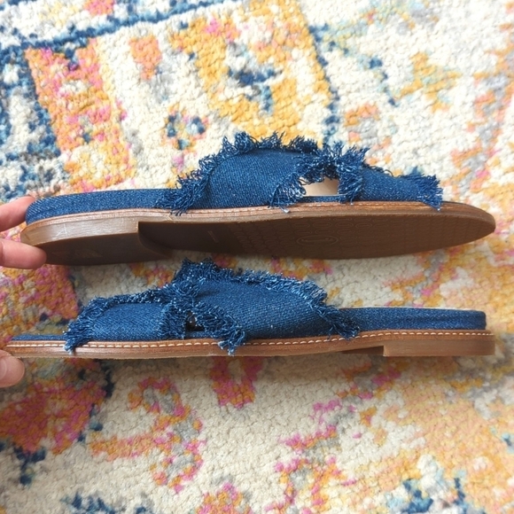 Jon Josef Noble Dark Wash Denim Frayed Criss Cross Open Toe Slide Sandals 9 - Picture 6 of 15